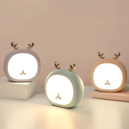 Lampka nocna LED w kształcie jelonka
