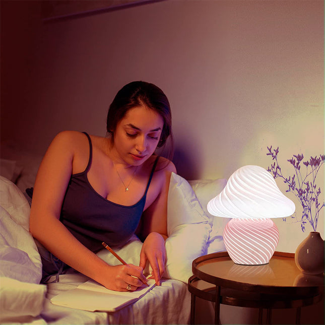 Szklana lampka nocna LED grzybek