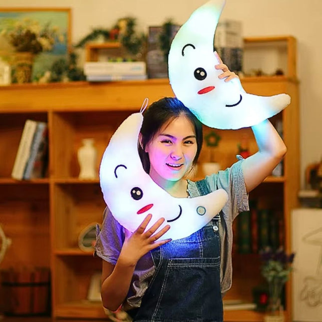 Świecąca pluszowa poduszka w kształcie księżyca