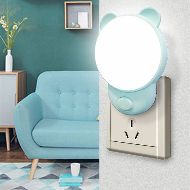 Różowa lampka nocna do kontaktu miś