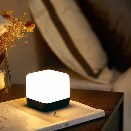 Lampka nocna LED z timerem przechylana