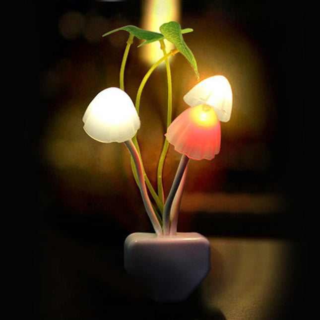 Kolorowa lampka nocna grzybek do kontaktu