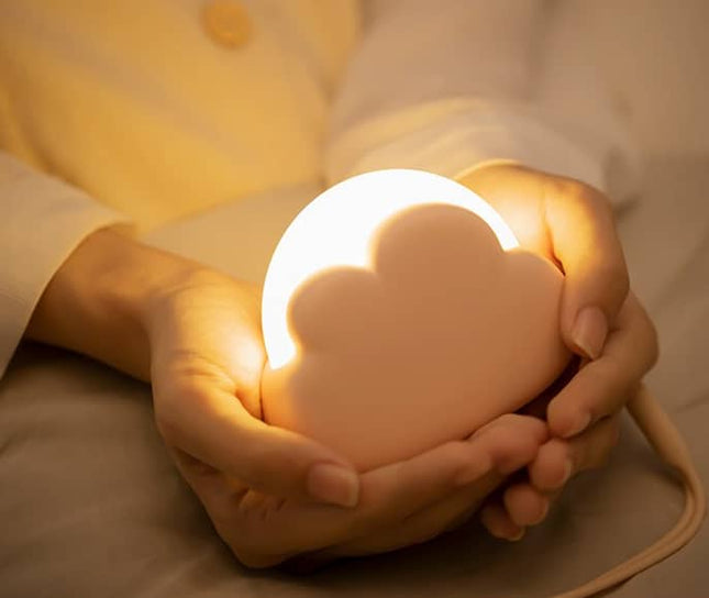 Kolorowa lampka nocna LED chmurka ściemnialna