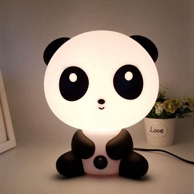 Mała lampka nocna w kształcie pandy