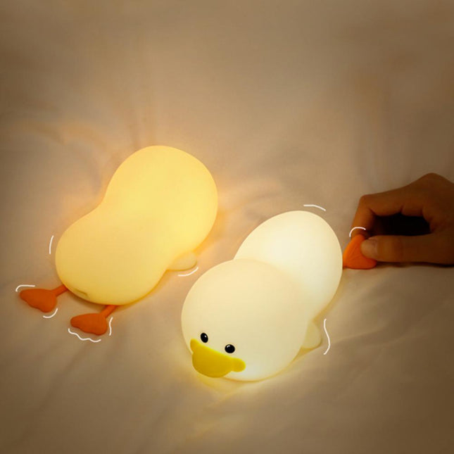 Silikonowa lampka nocna leżąca kaczuszka