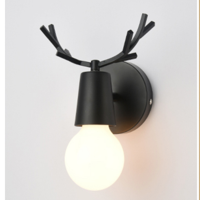 Kinkiet ścienny dla dzieci w kształcie jelonka