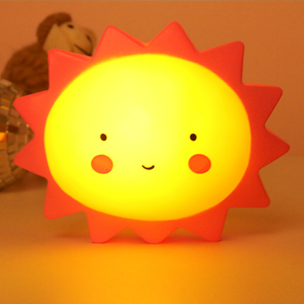 Lampka nocna LED dla dziecka słońce