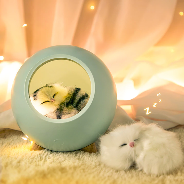 Ładowana lampka nocna ze śpiącym kotkiem