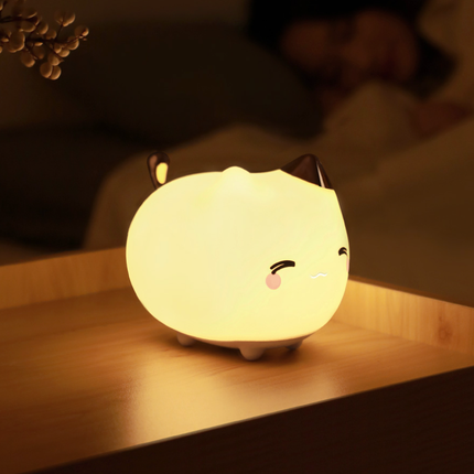 Komfortowa lampka nocna kotek dla dziecka
