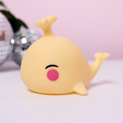 Silikonowa lampka wieloryb zmieniająca kolory