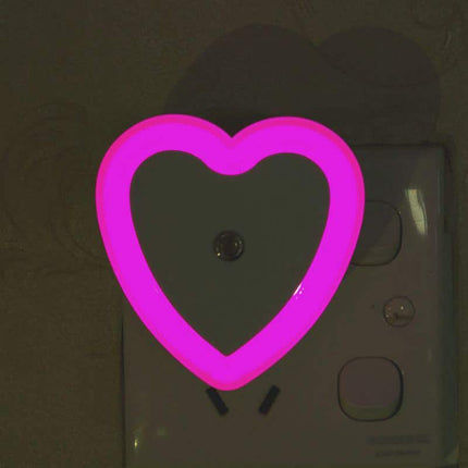 Lampka nocna LED do kontaktu serce