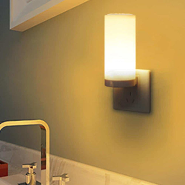 Lampka nocna LED z pilotem ściemniana