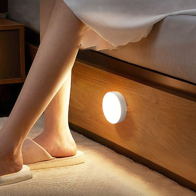 Lampka LED z czujnikiem ruchu ładowana