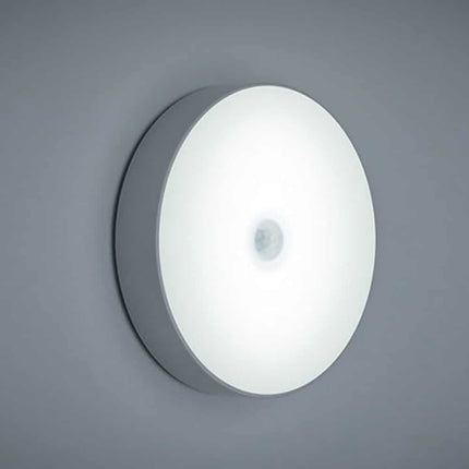 Lampka LED z czujnikiem ruchu ładowana