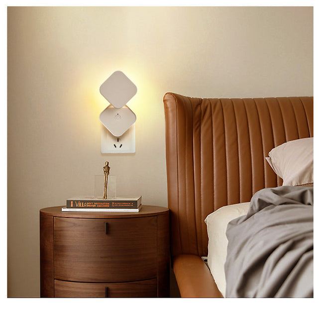 Ścienna lampka nocna do kontaktu z pilotem