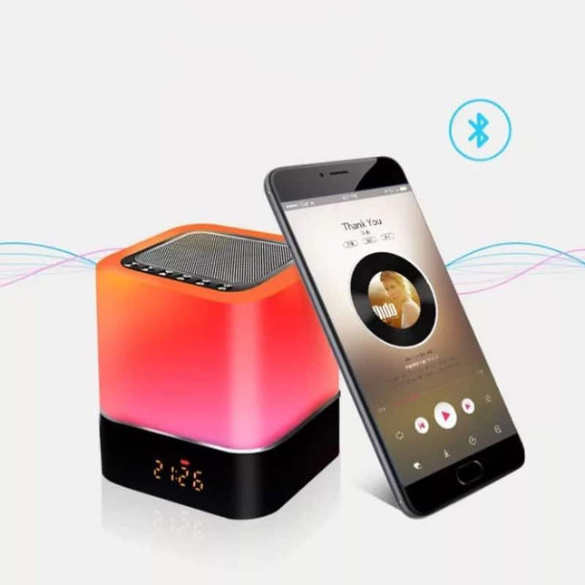 Lampka nocna z głośnikiem Bluetooth i budzikiem